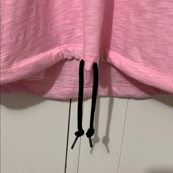 Pink drawstring pullover - Picture 2 of 3